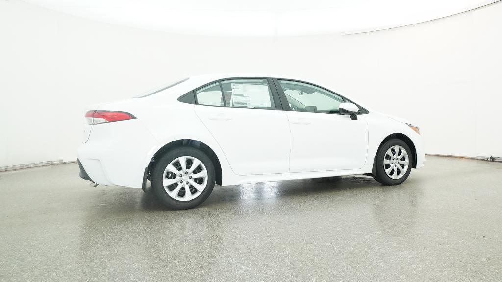 2026 Toyota Corolla LE photo 4