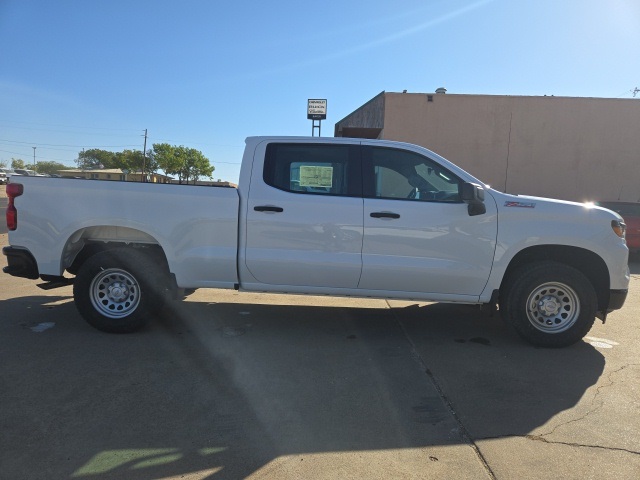 2024 Chevrolet Silverado 1500 photo 3