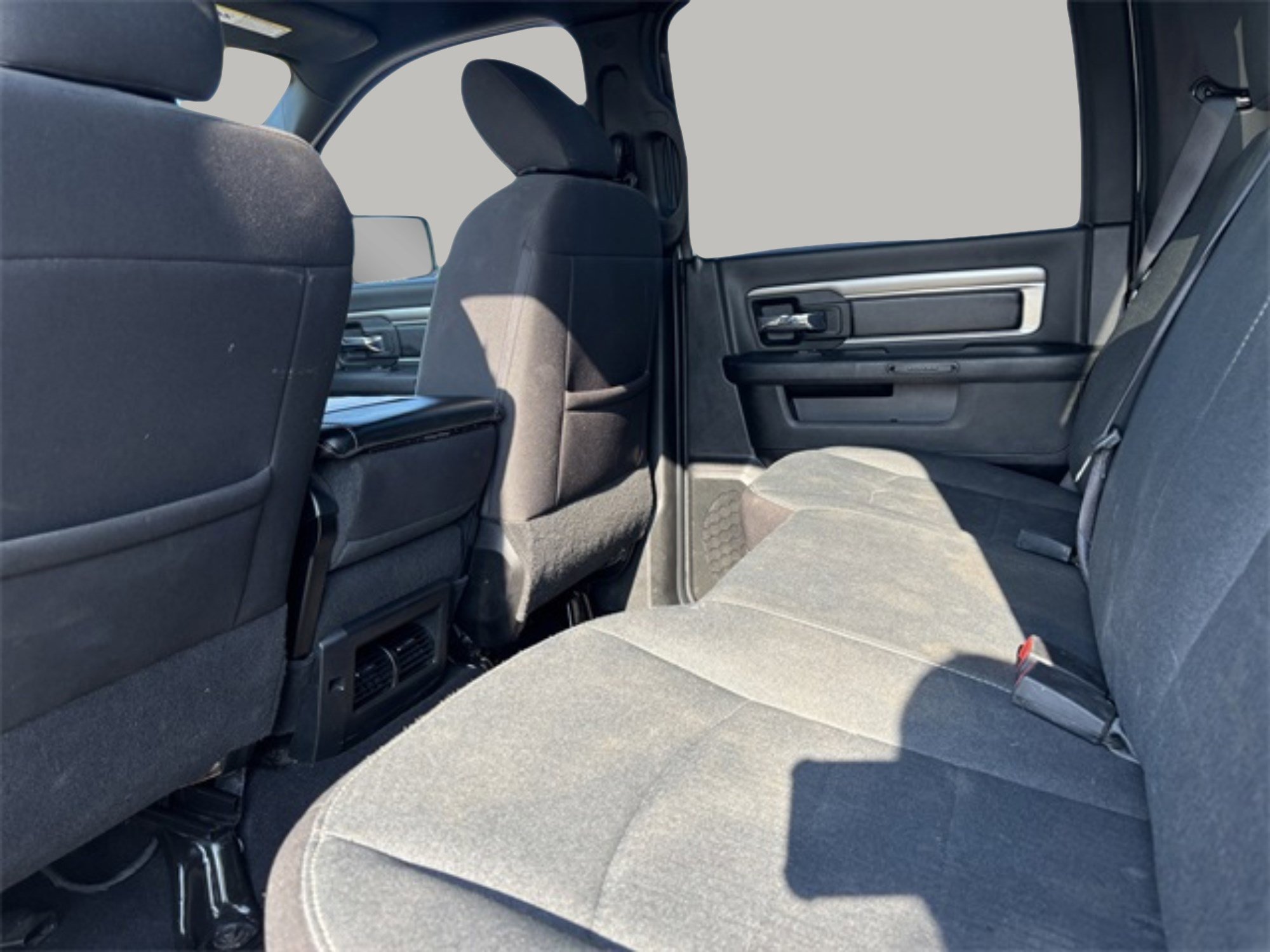 2024 Ram 1500 SLT Warlock photo 23
