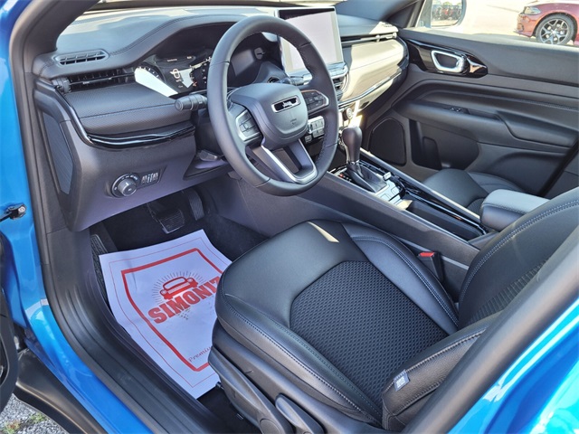 2025 Jeep Compass Latitude photo 12