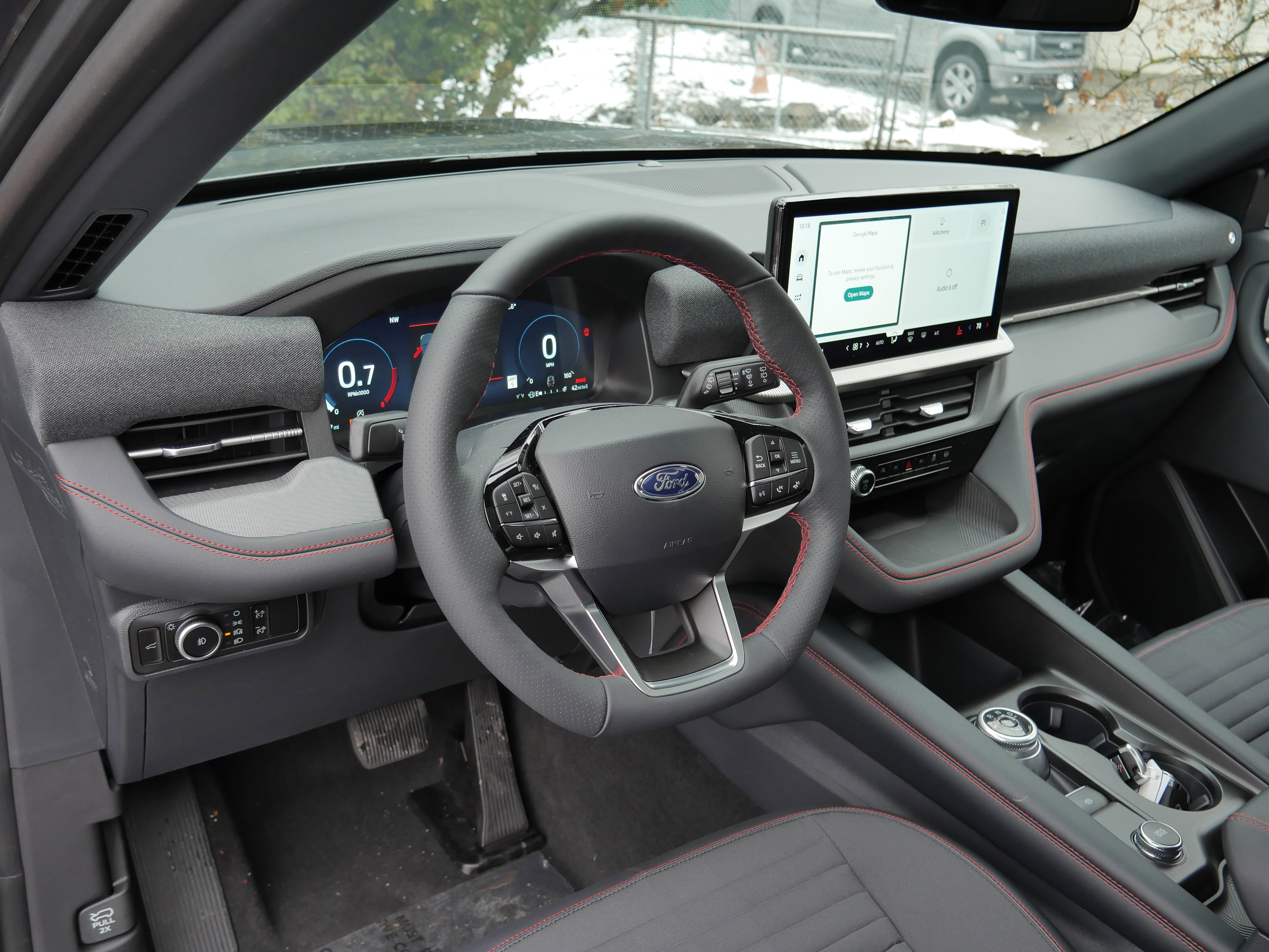 2026 Ford Explorer ST-Line photo 3