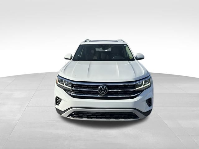 2021 Volkswagen Atlas SEL photo 2