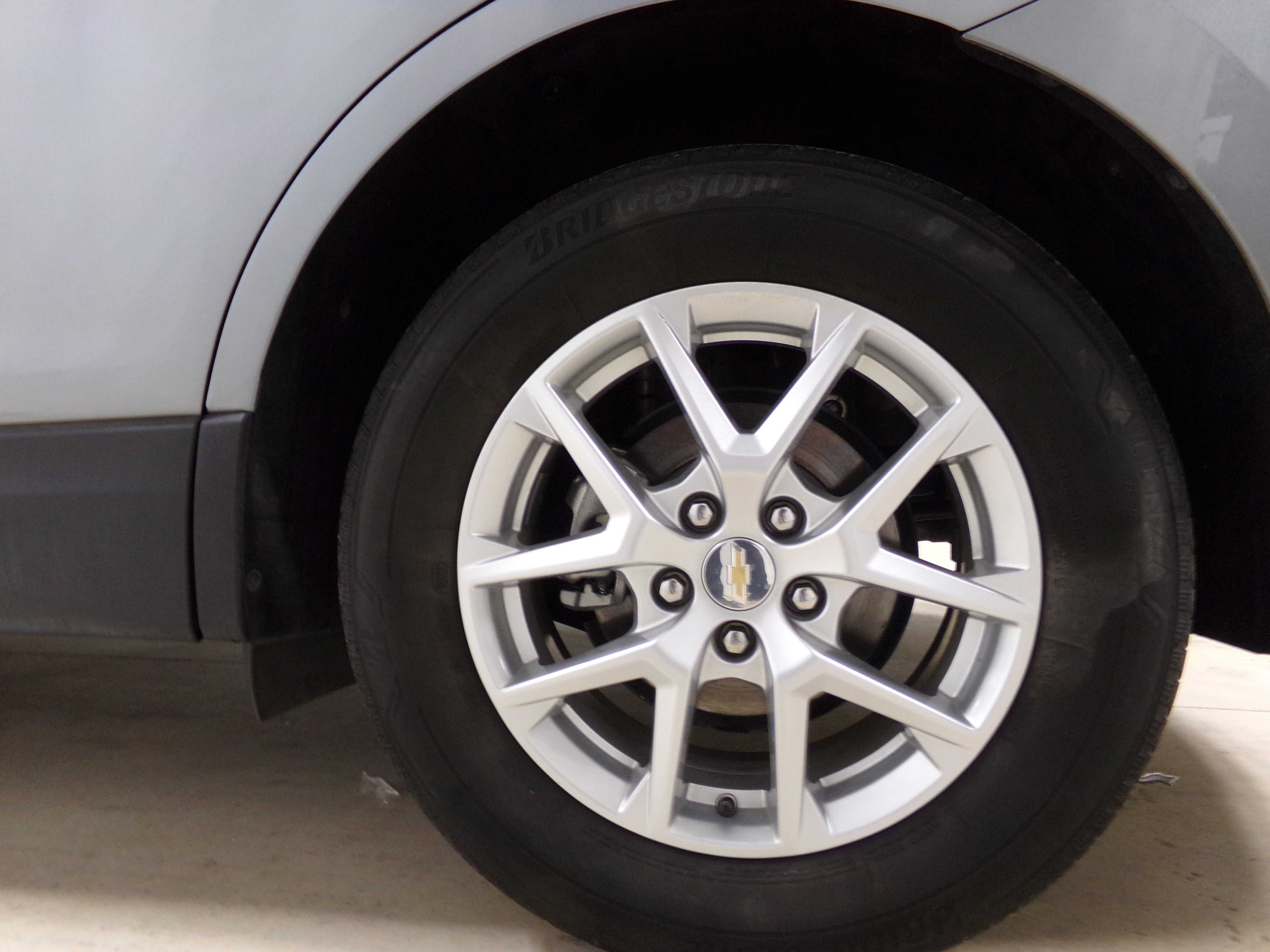 2023 Chevrolet Equinox LT photo 11