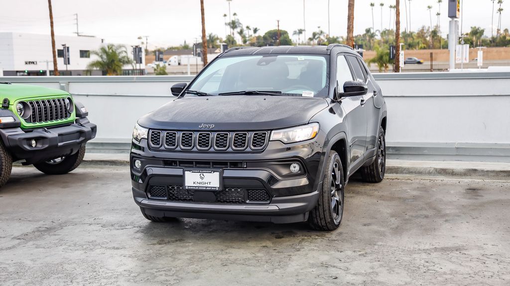 2026 Jeep Compass Latitude Altitude photo 3