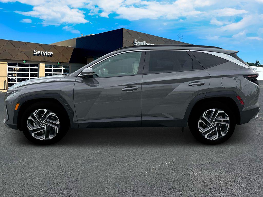 2025 Hyundai Tucson Limited photo 3