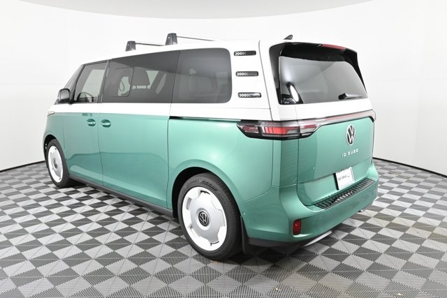 2025 Volkswagen ID. Buzz photo 3