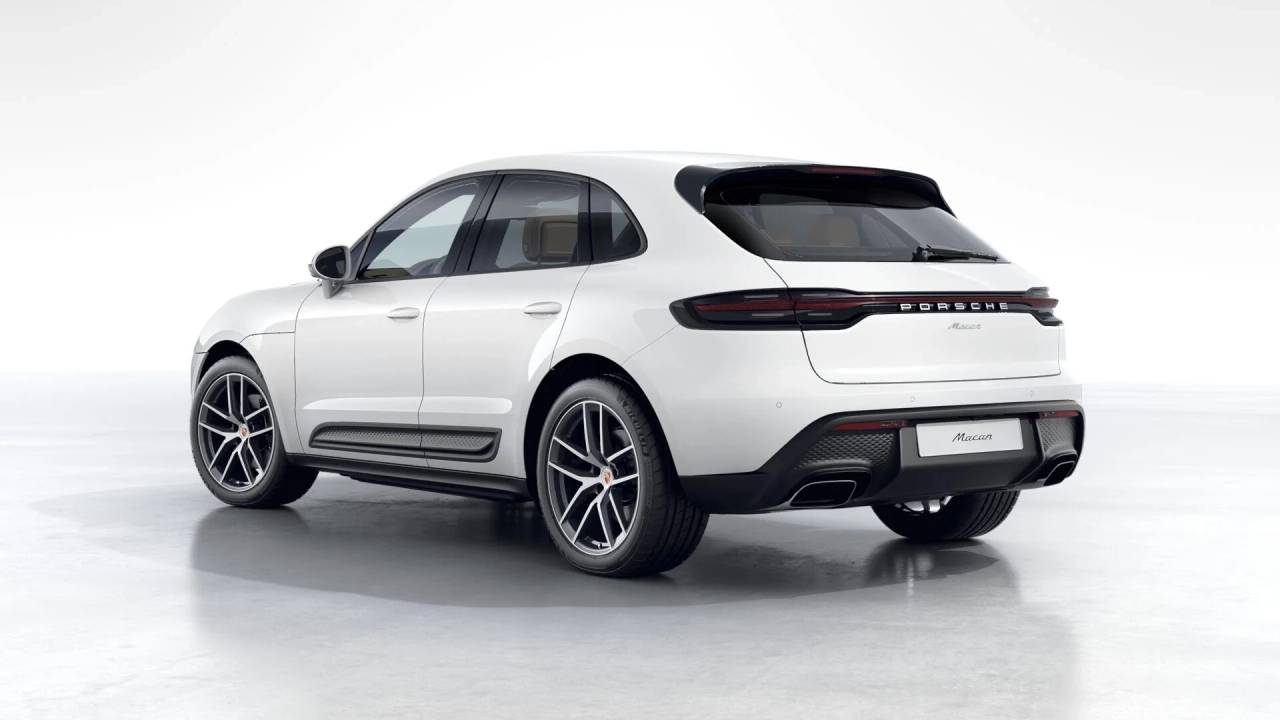 2026 Porsche Macan T photo 3