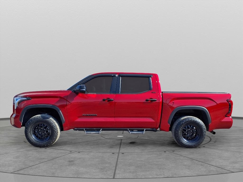 2023 Toyota Tundra SR5 CrewMax photo 3