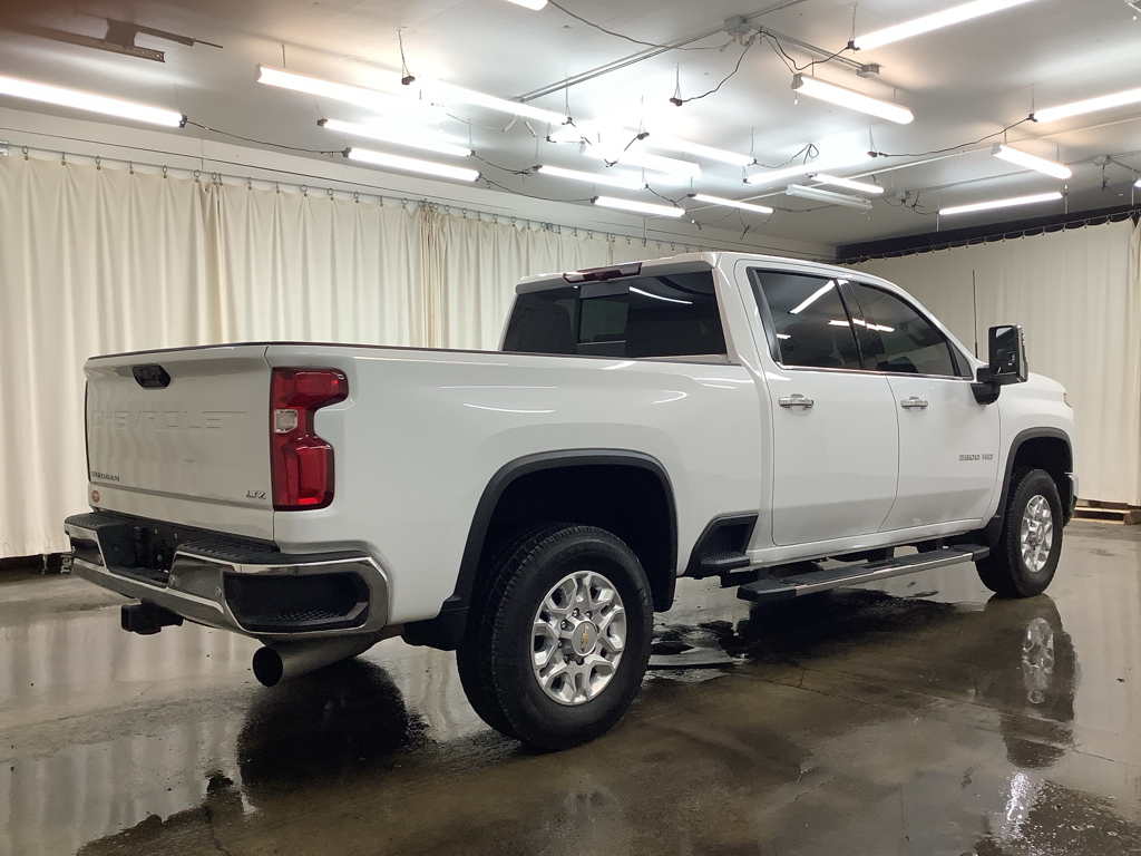 2024 Chevrolet Silverado 2500HD LTZ photo 4