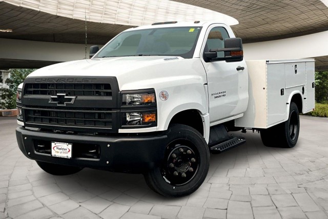 2023 Chevrolet Silverado 4500 Medium Duty Chassis Cab Work Truck's photo