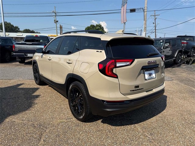 2023 Gmc Terrain SLE photo 4