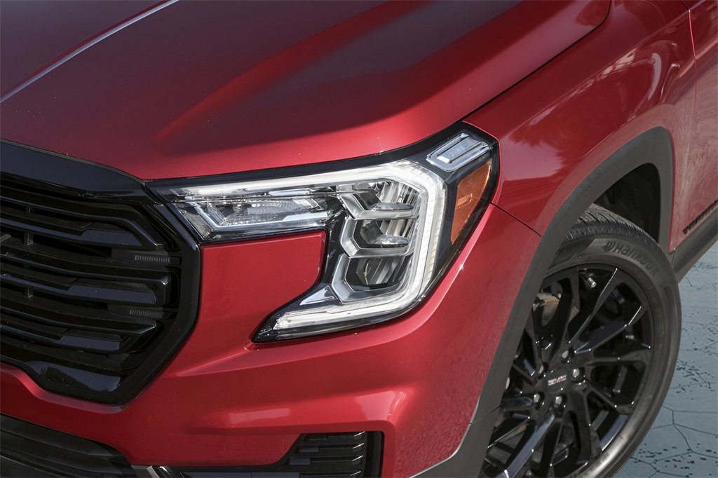2023 Gmc Terrain SLE photo 2