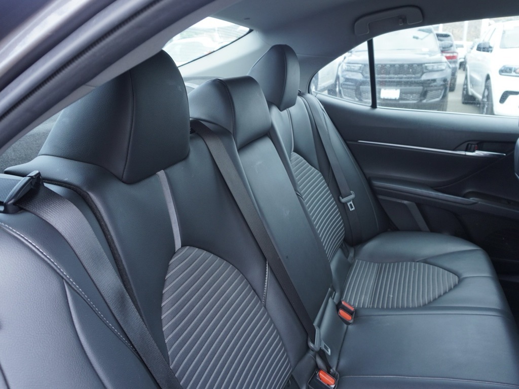 2023 Toyota Camry SE photo 19