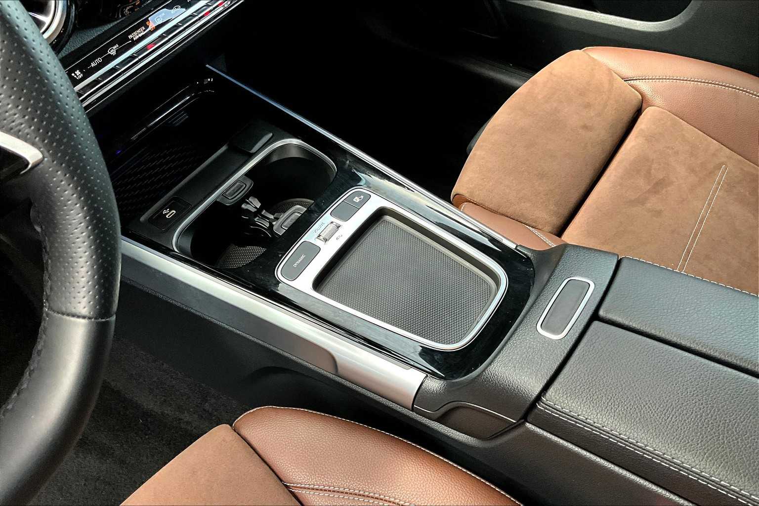 2025 Mercedes Benz GLB 250 4MATIC photo 15