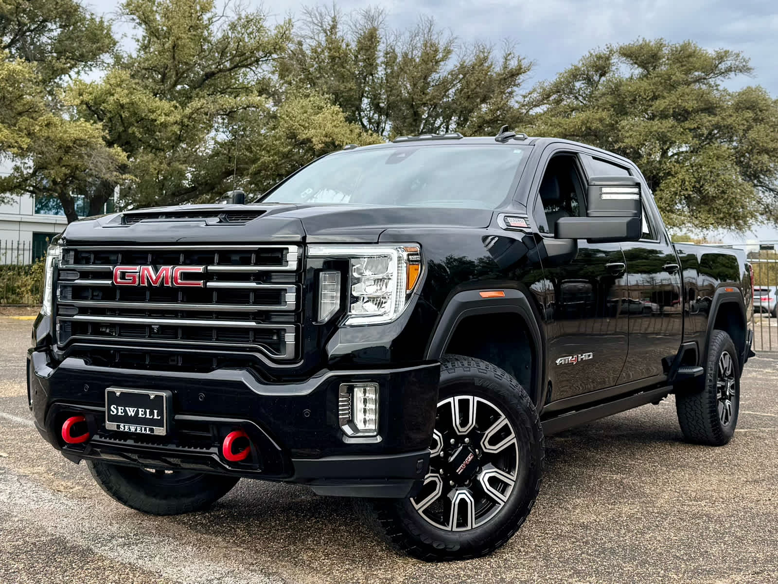 2023 GMC Sierra 2500HD AT4's photo