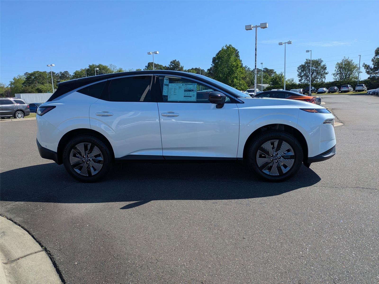 2025 Nissan Murano SL photo 4