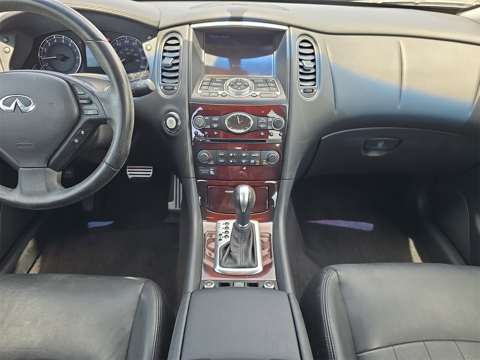 2017 Infiniti QX50 Base photo 12