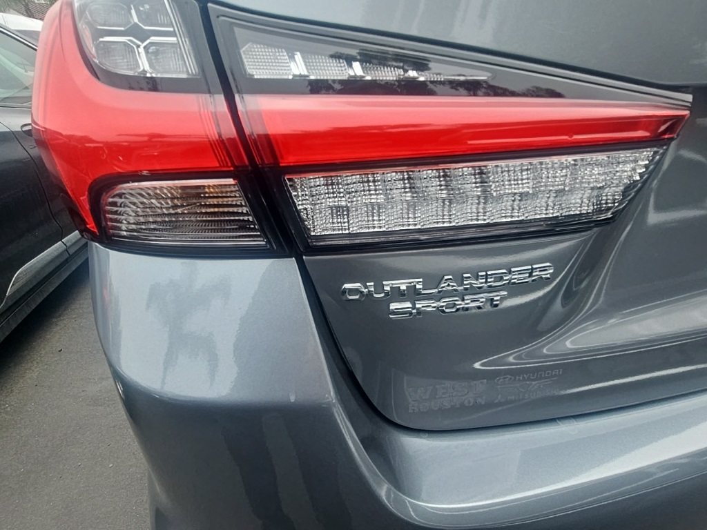 2023 Mitsubishi Outlander Sport SE photo 6