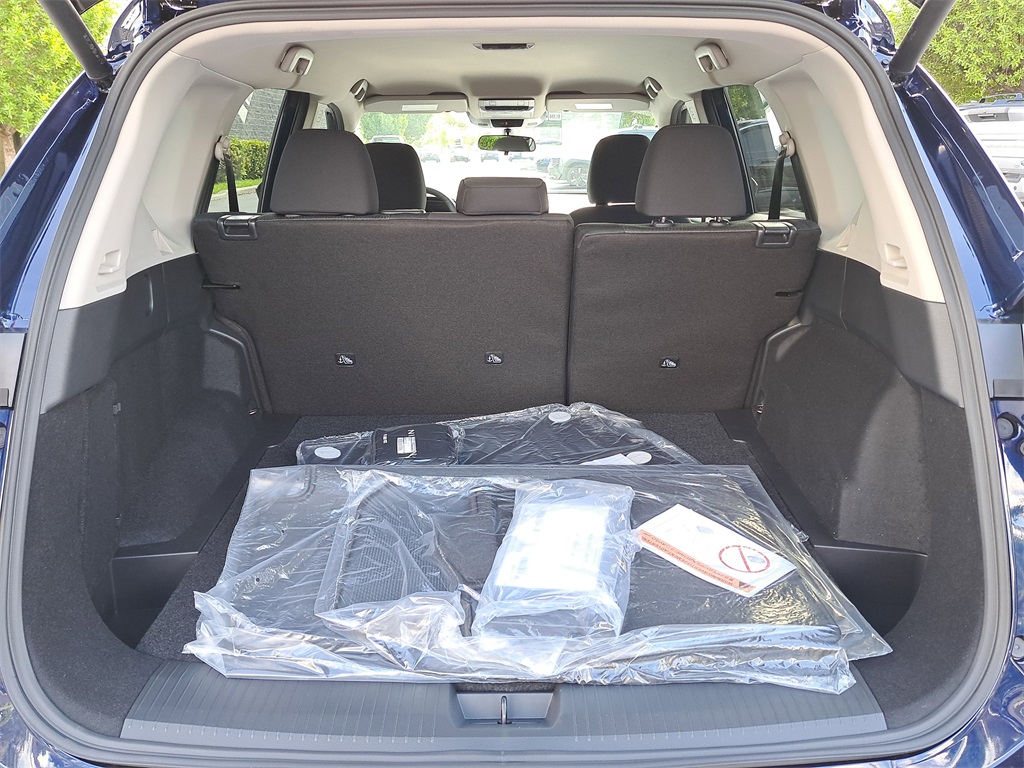 2026 Nissan Rogue SV photo 10