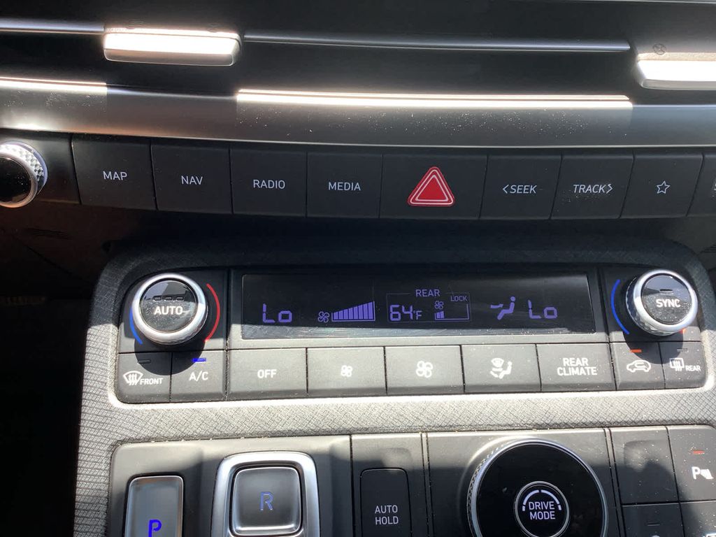 2024 Hyundai Palisade Limited photo 15