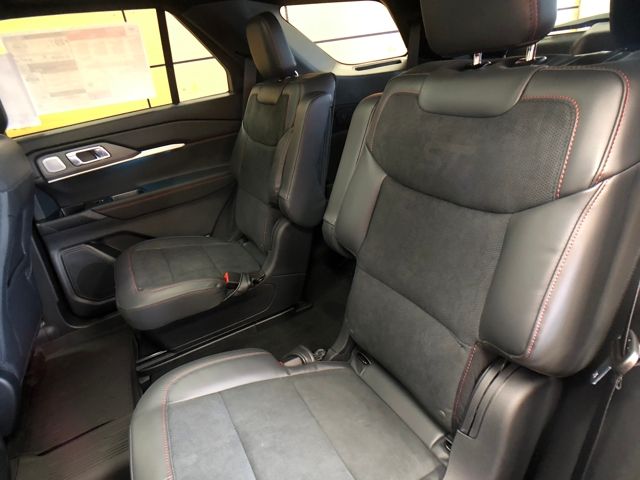 2025 Ford Explorer ST photo 22