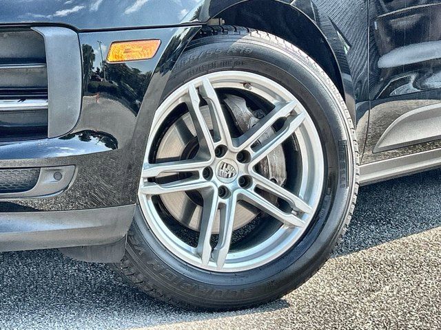 2021 Porsche Macan Base photo 6