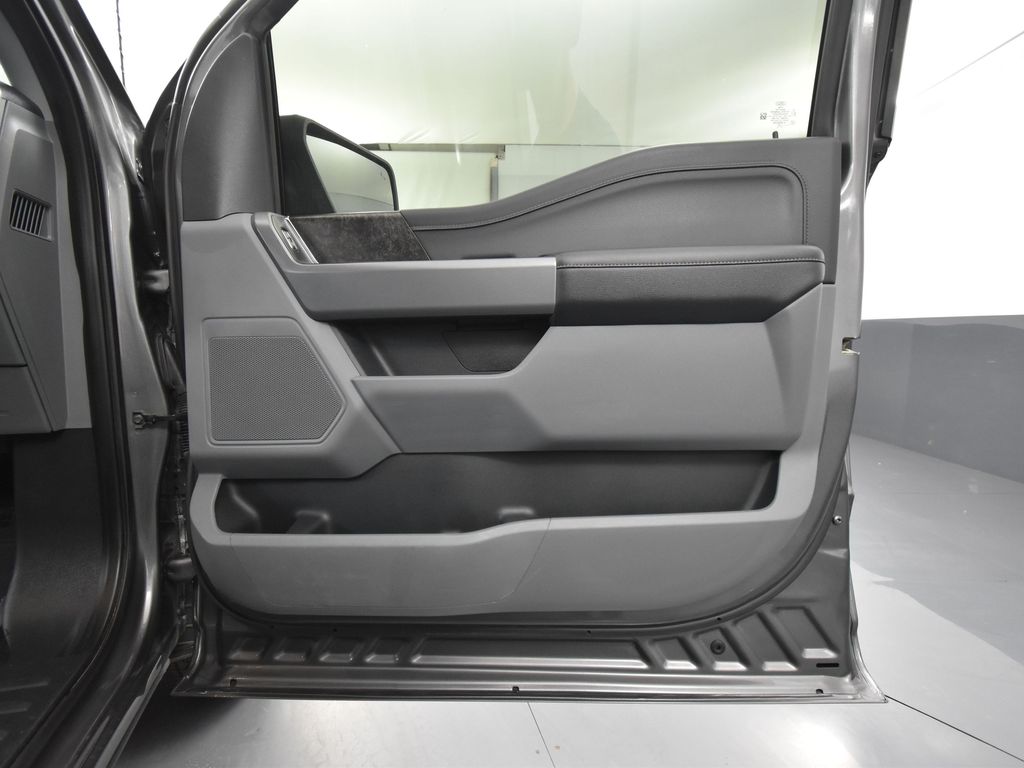 2022 Ford F-150 XLT photo 34