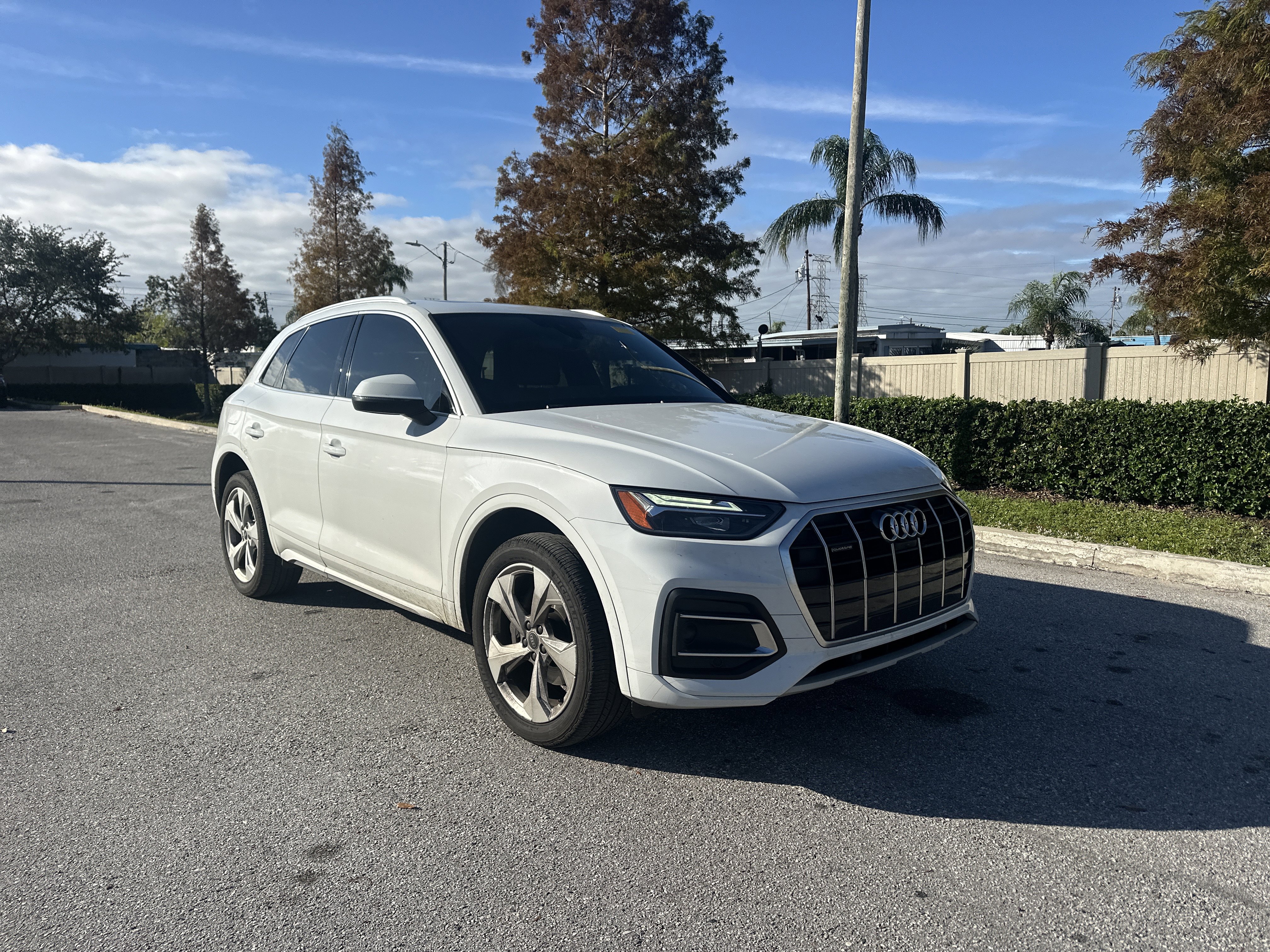 2021 Audi Q5 Premium Plus's photo