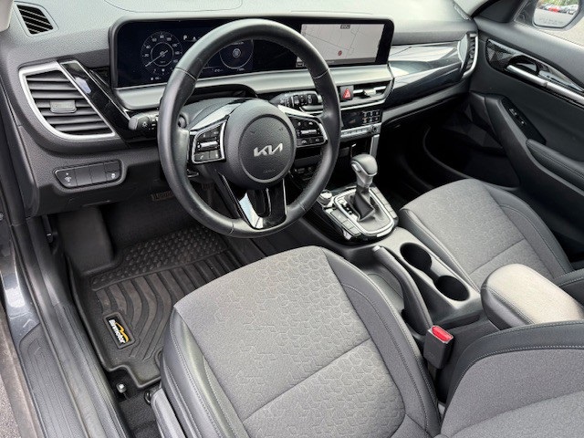 2024 Kia Seltos X-Line photo 10
