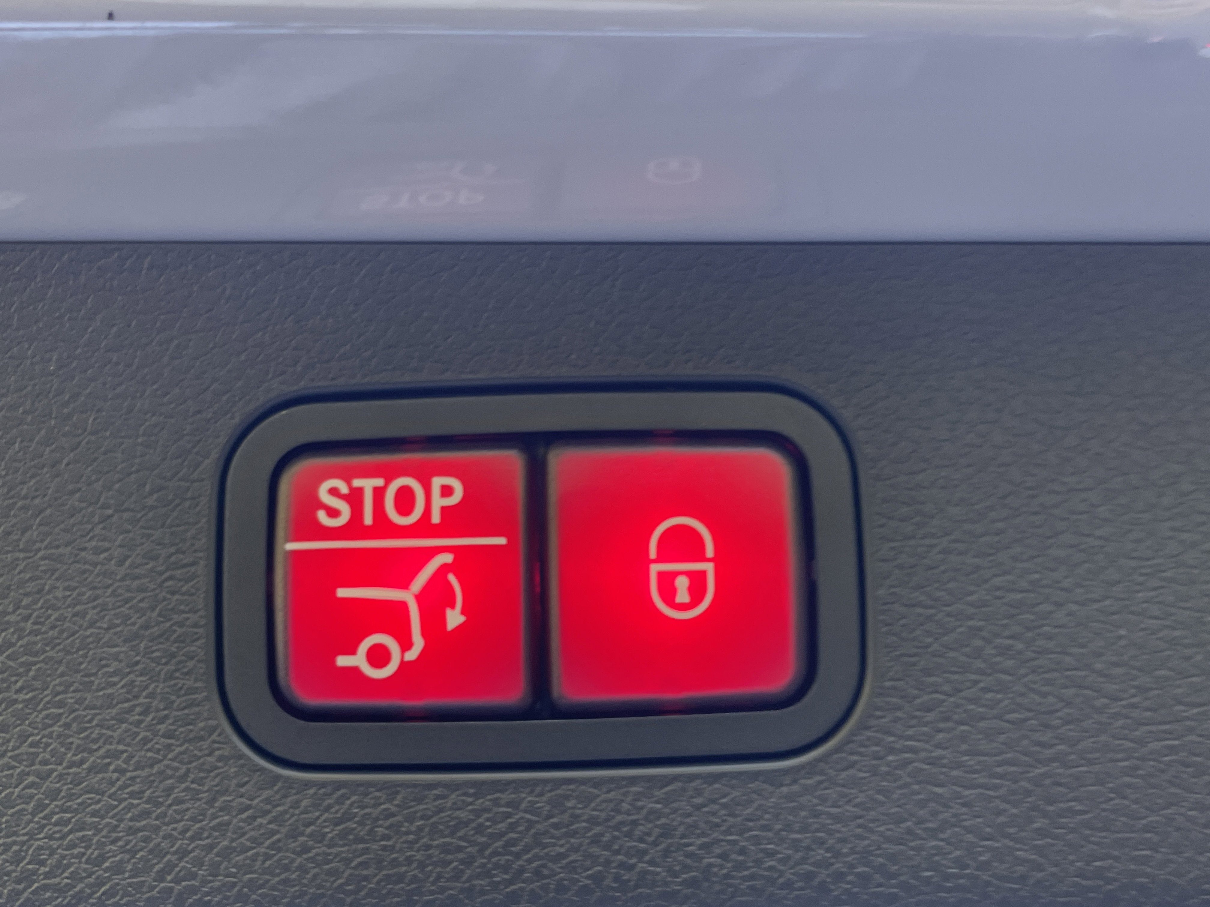 2026 Mercedes Benz E 450 4MATIC All-Terrain photo 2