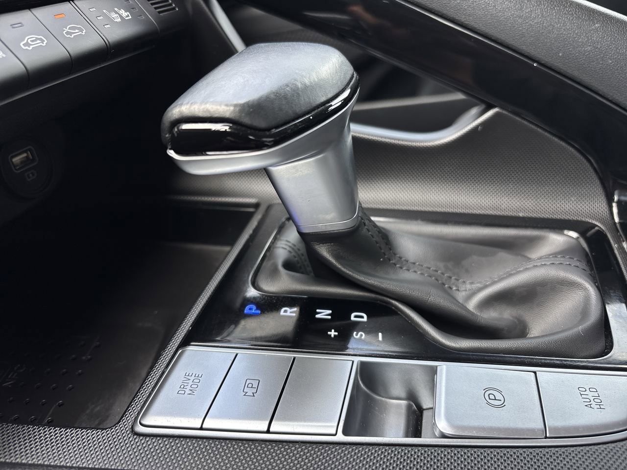 2023 Hyundai Elantra Hybrid Limited photo 23