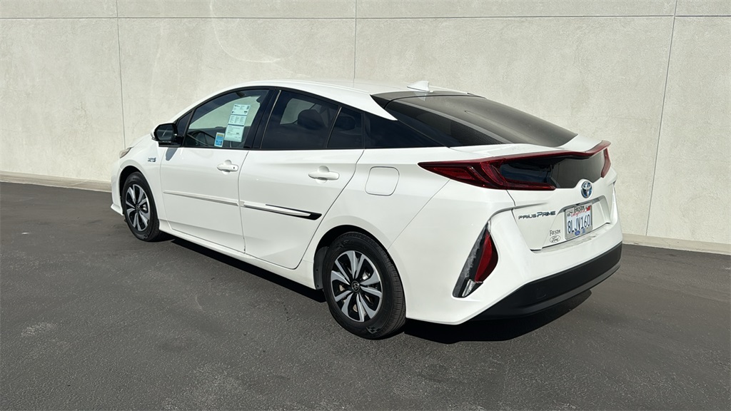 2019 Toyota Prius Prime Premium photo 4
