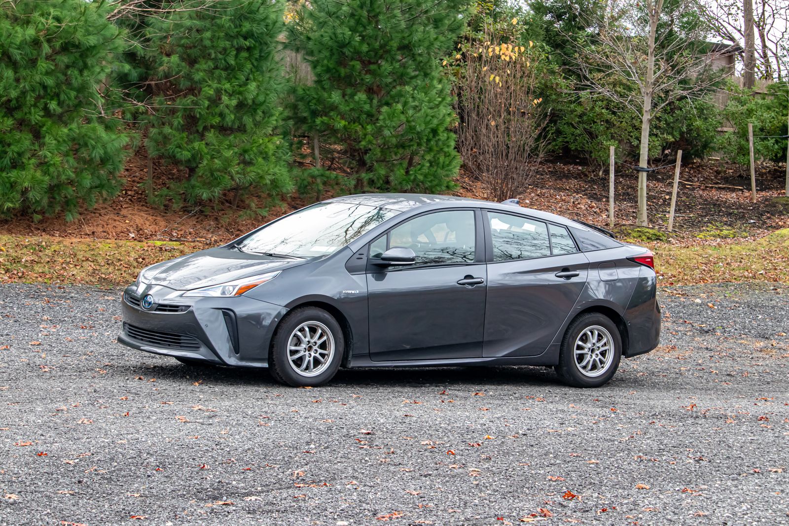 2022 Toyota Prius L photo 3