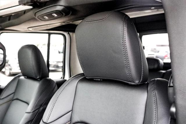2025 Jeep Gladiator Texas Trail photo 10