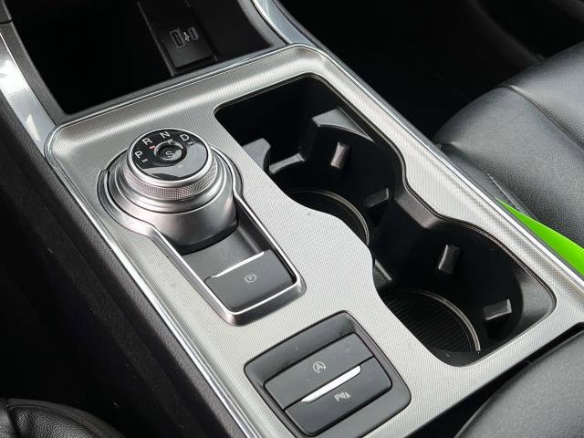 2022 Ford Edge Titanium photo 20