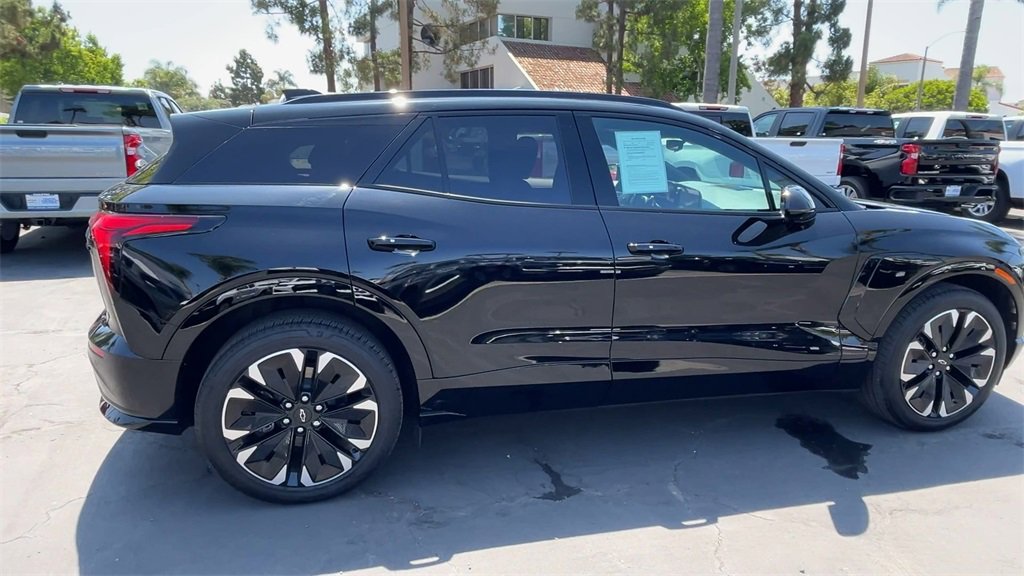 2025 Chevrolet Blazer EV RS photo 8