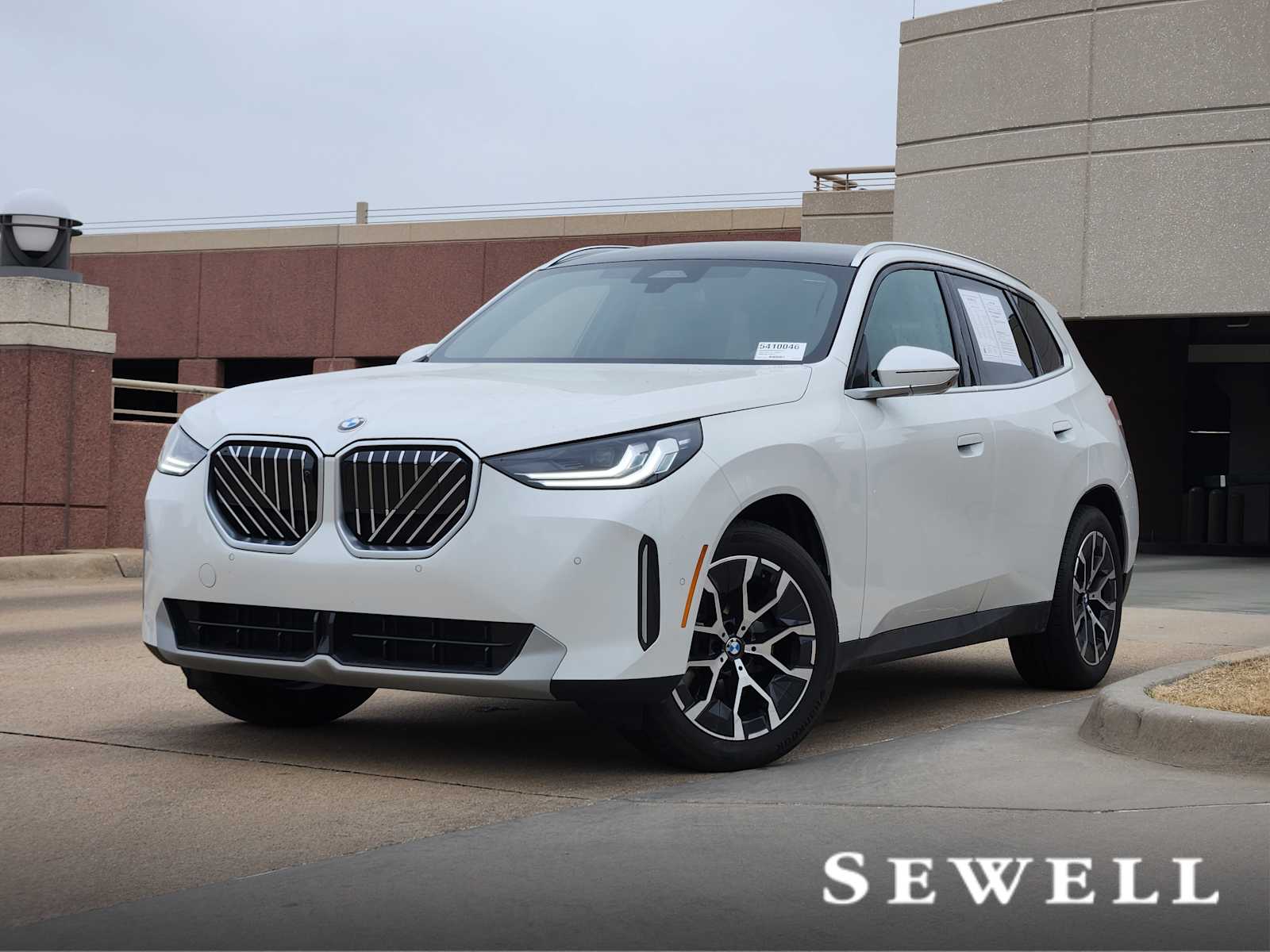 2025 BMW X3 30's photo