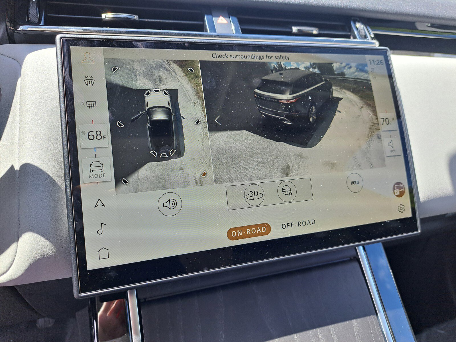 2025 Land Rover Range Rover Velar S photo 14
