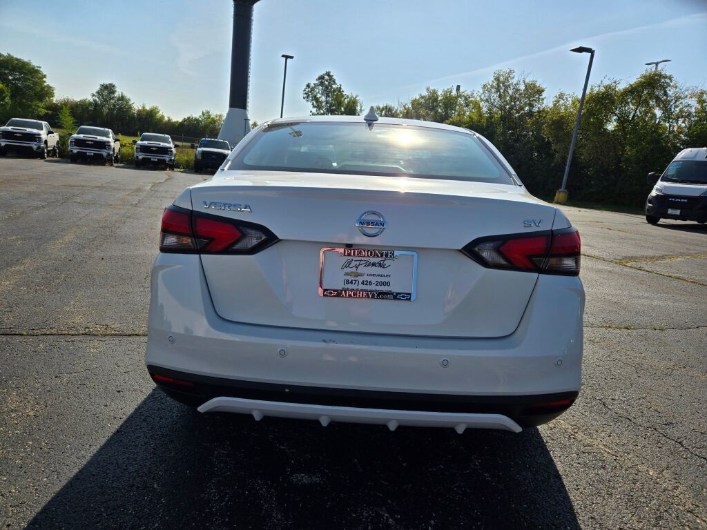 2022 Nissan Versa 1.6 SV photo 10