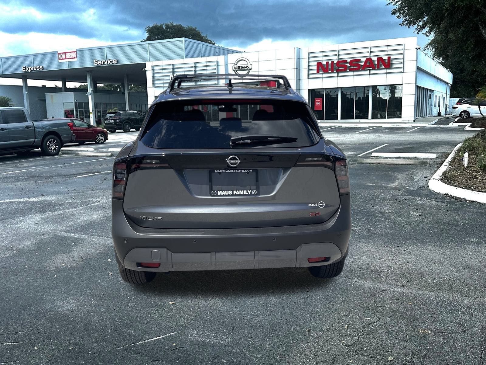 2026 Nissan Kicks SR photo 4