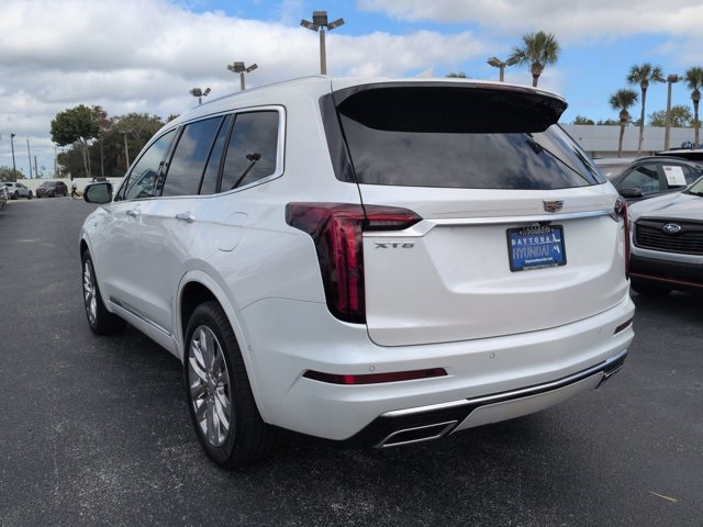 2023 Cadillac XT6 Premium Luxury photo 4