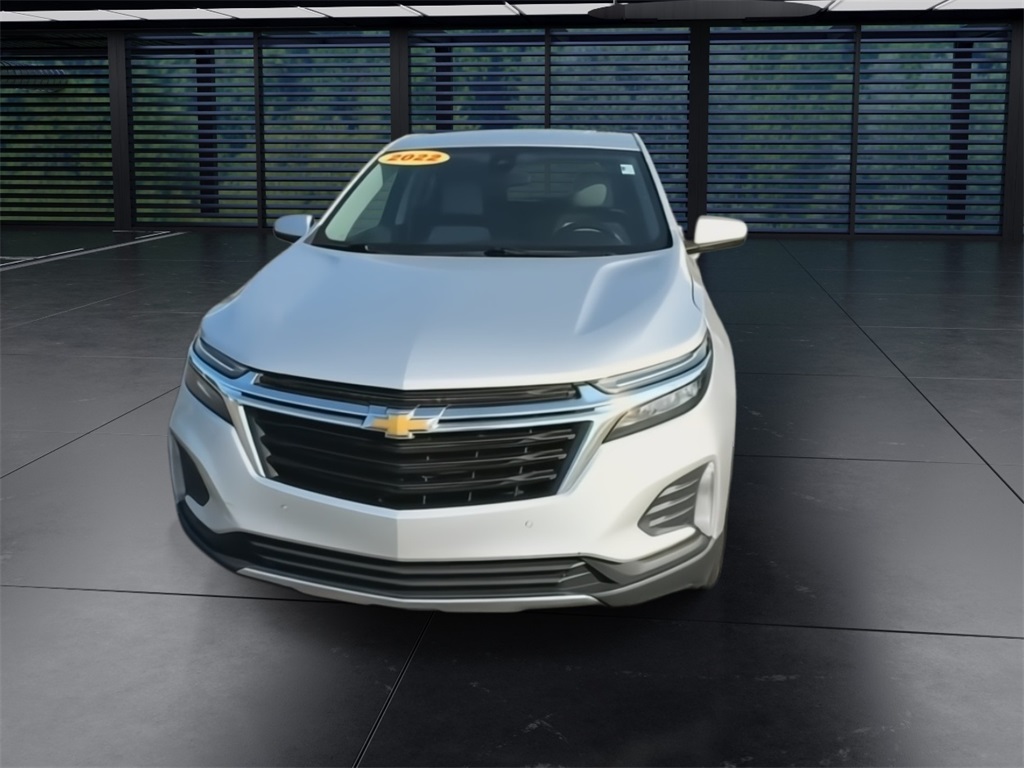 2022 Chevrolet Equinox LT photo 2