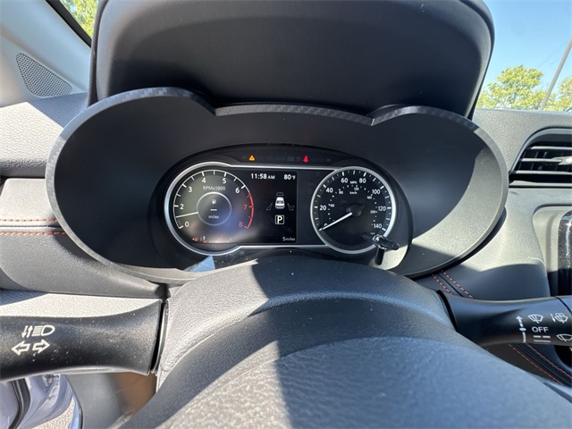2025 Nissan Versa 1.6 SR photo 14