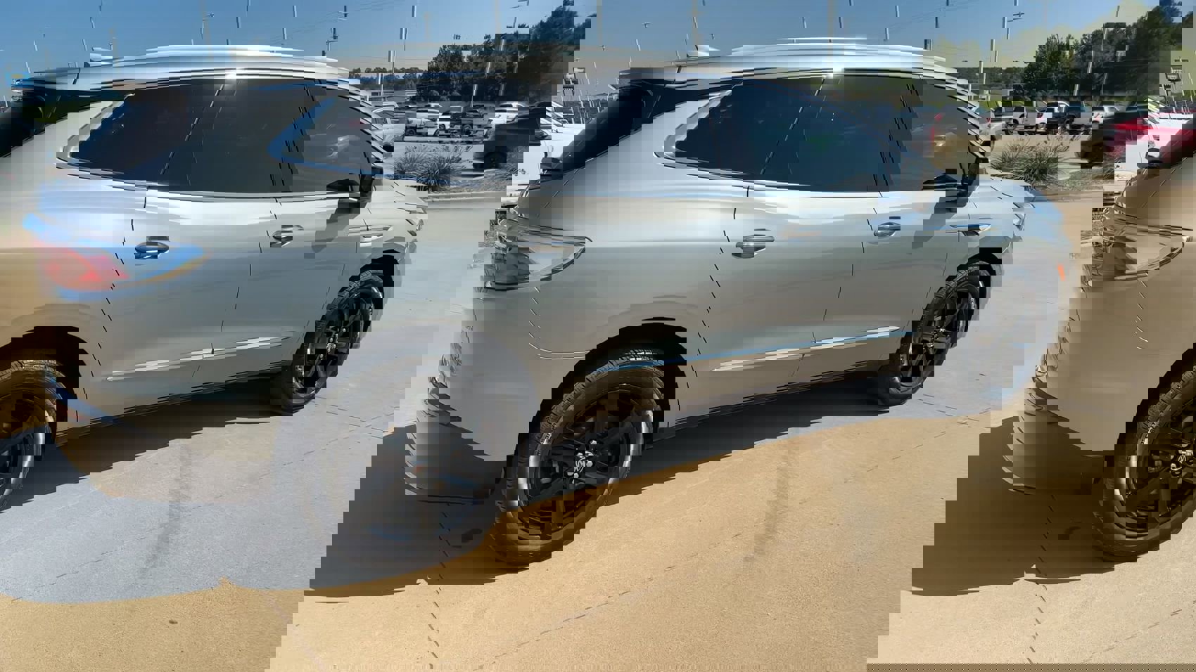 2024 Buick Enclave Essence photo 9