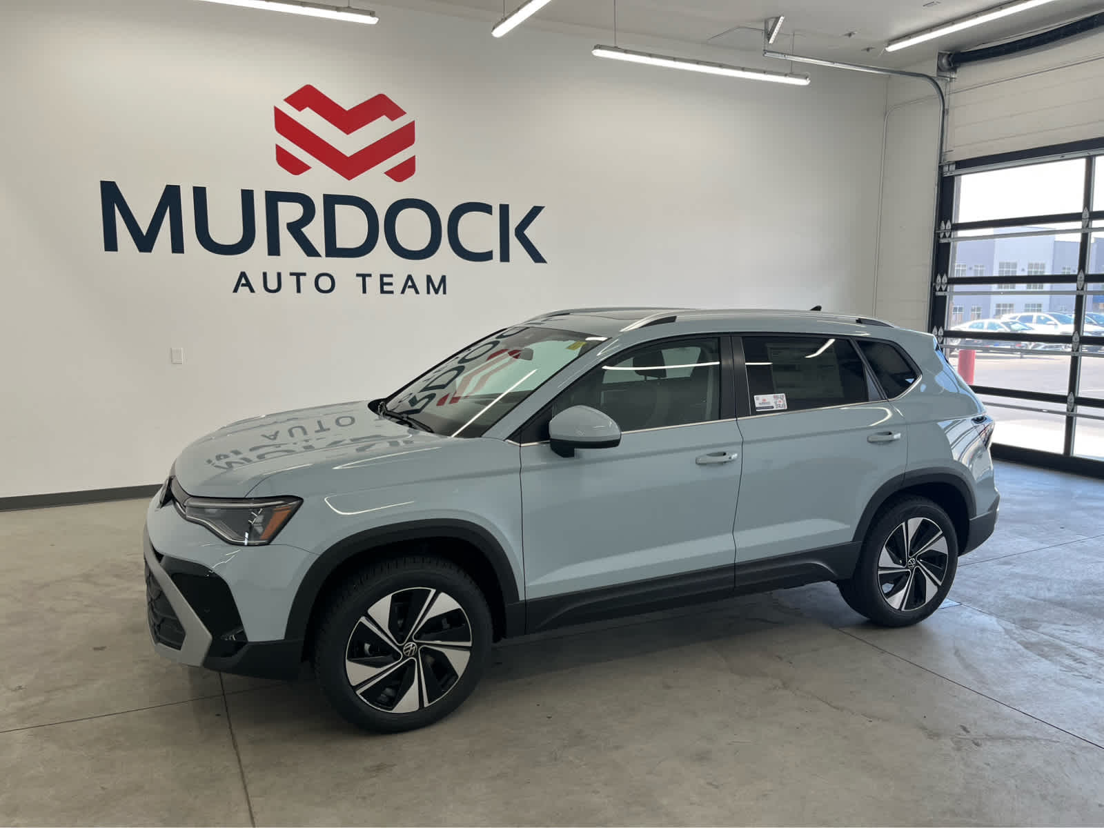 2025 Volkswagen Taos SE's photo