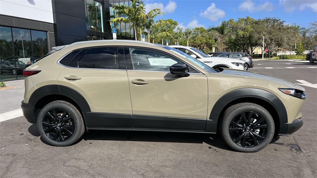 2024 Mazda CX-30 2.5 Turbo Carbon photo 11