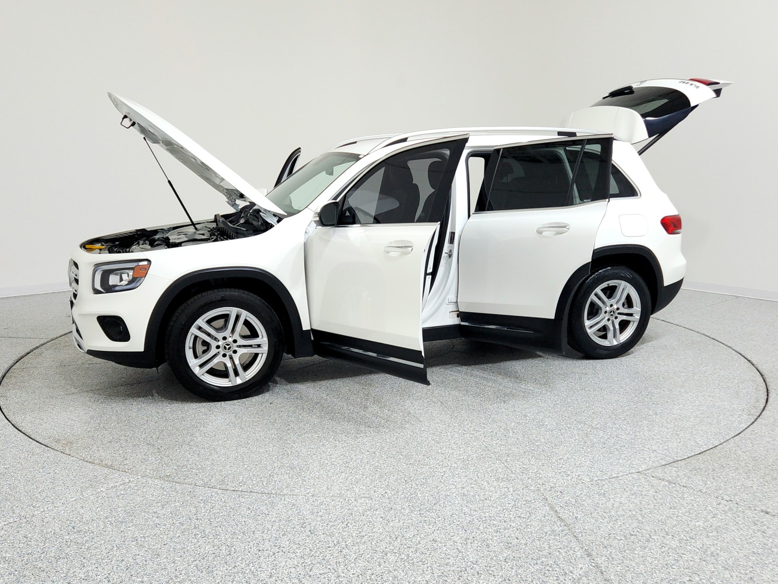 2021 Mercedes Benz GLB 250 photo 21