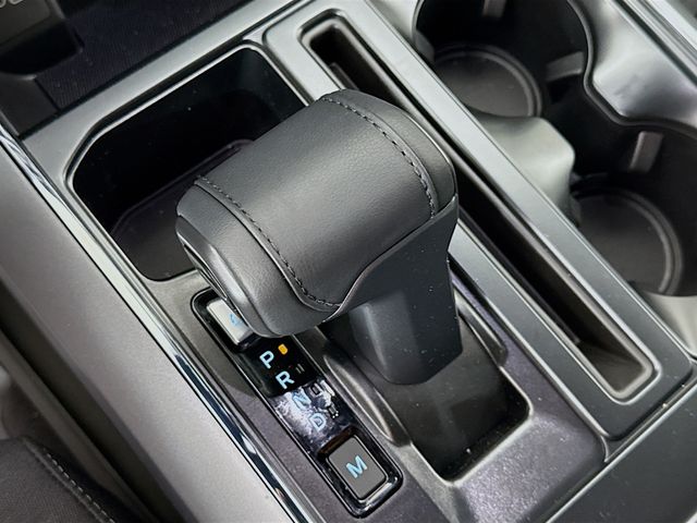 2025 Ford F-150 XLT photo 17