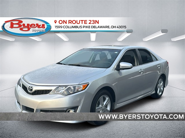 2012 Toyota Camry SE's photo
