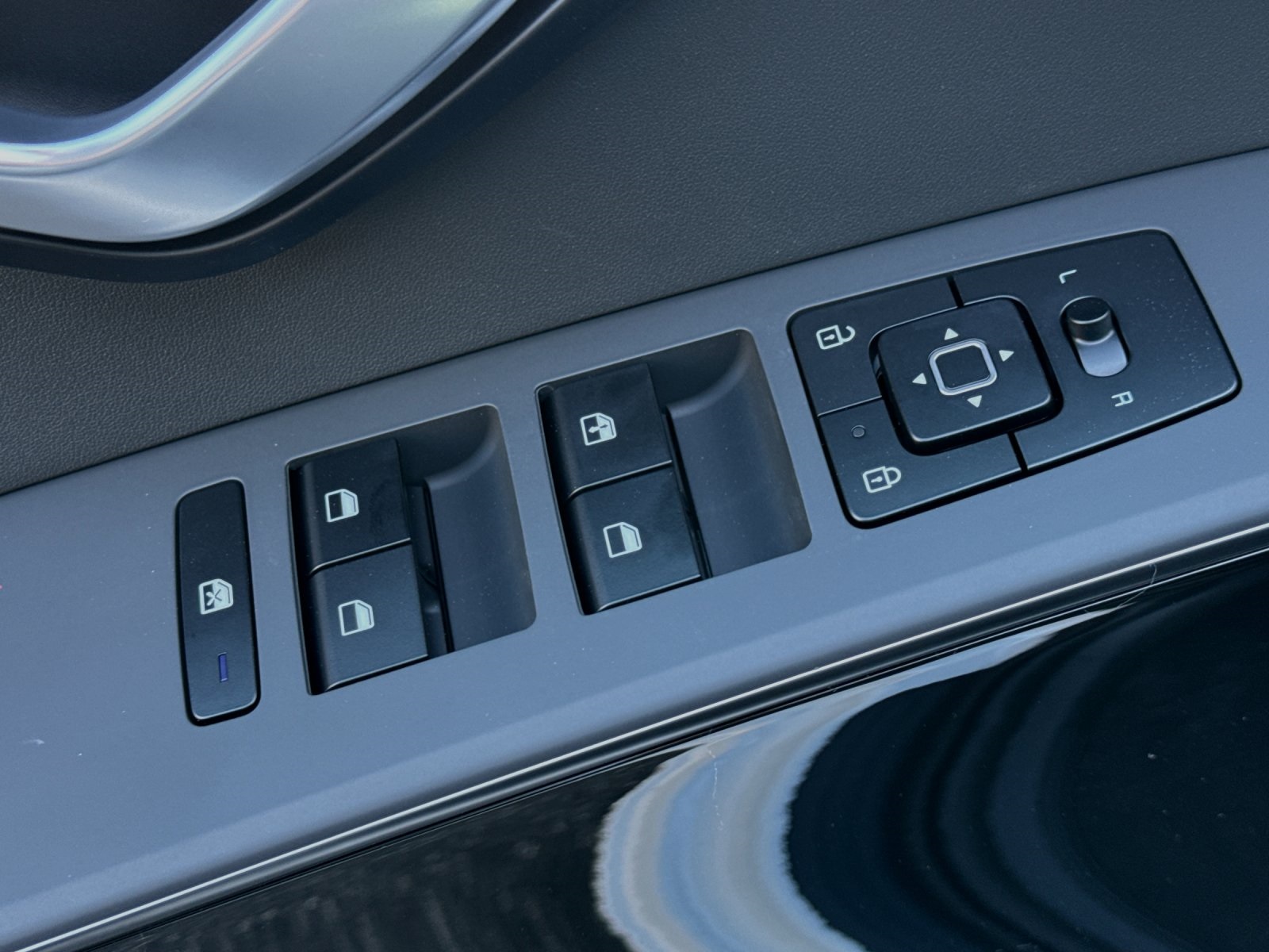 2025 Kia Niro EX photo 10